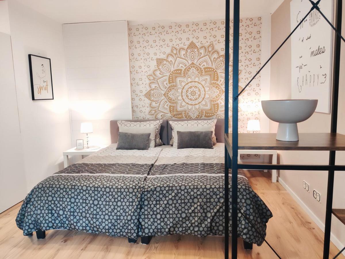Apartment For Family & Friends Eisingen Экстерьер фото